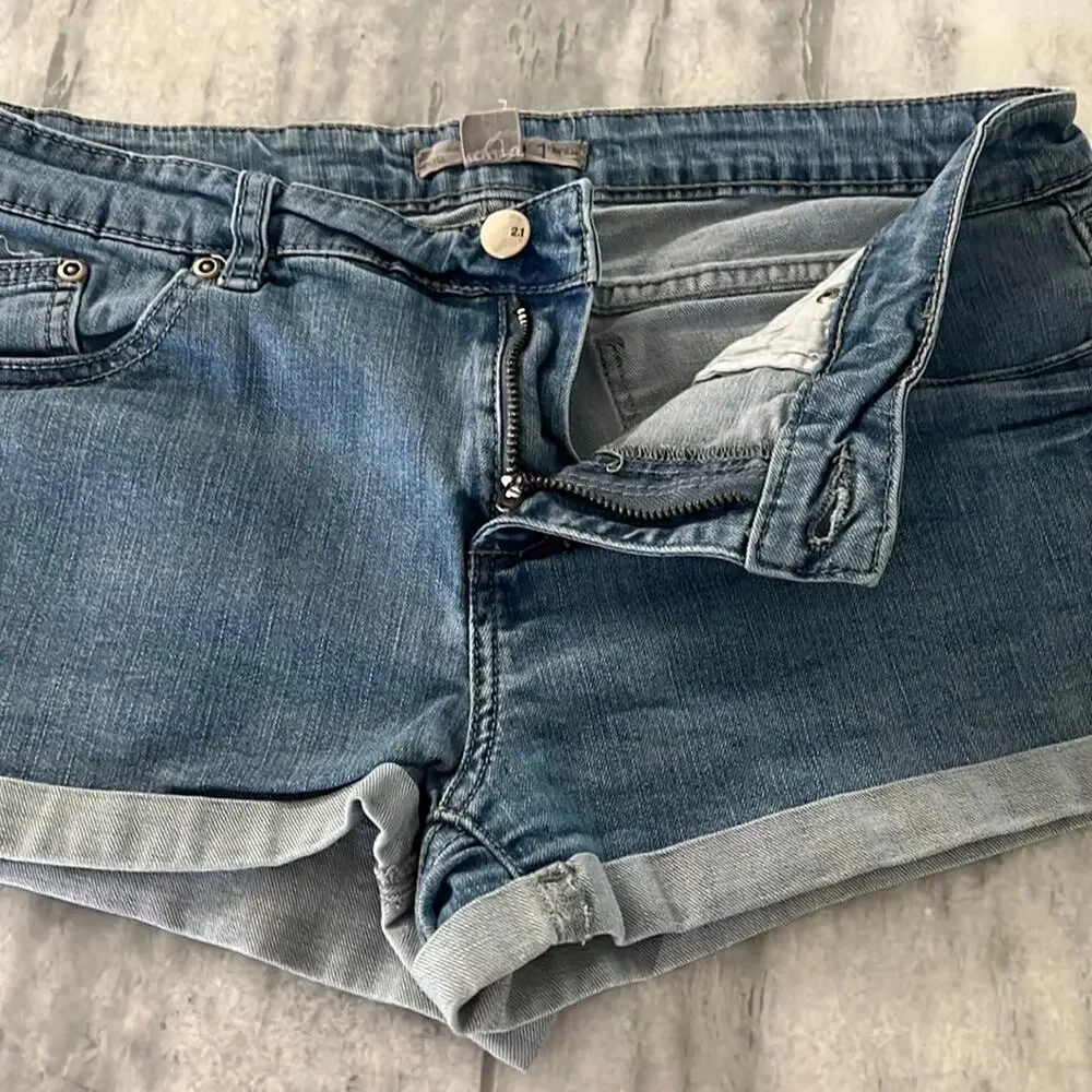 2.1 Denim Blue Cuffed Denim Jeans Shorts Size 29
